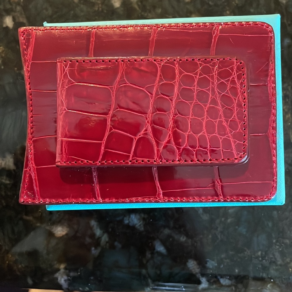 NEVER USED Tiffany & Co. Red Crocodile Card case - Picture 2 of 5